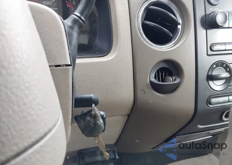 2006 Ford F-150 Lariat/Xlt из США, поврежденный, VIN 1FTPW12V06KC68961